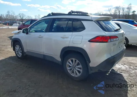 2023 Toyota Corolla Cross Le z USA, uszkodzony, nr VIN 7MUBAABG8PV070249